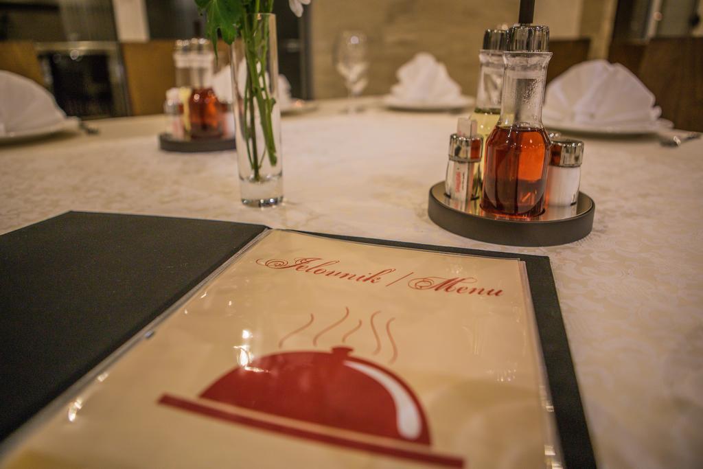 Hotel Franca Bar Buitenkant foto